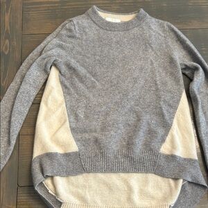 Cashmere sweater size small